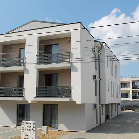 Visaj Homes Giroc Exterior foto